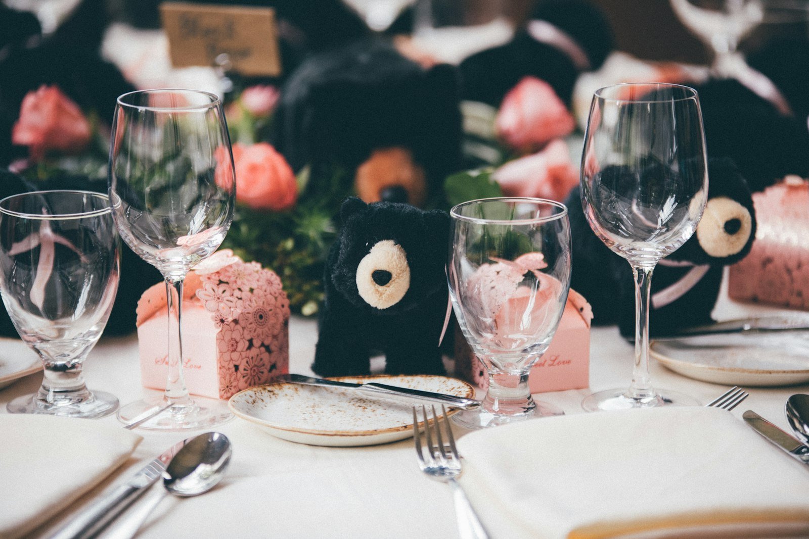 Wedding Gift Ideas Under 2000